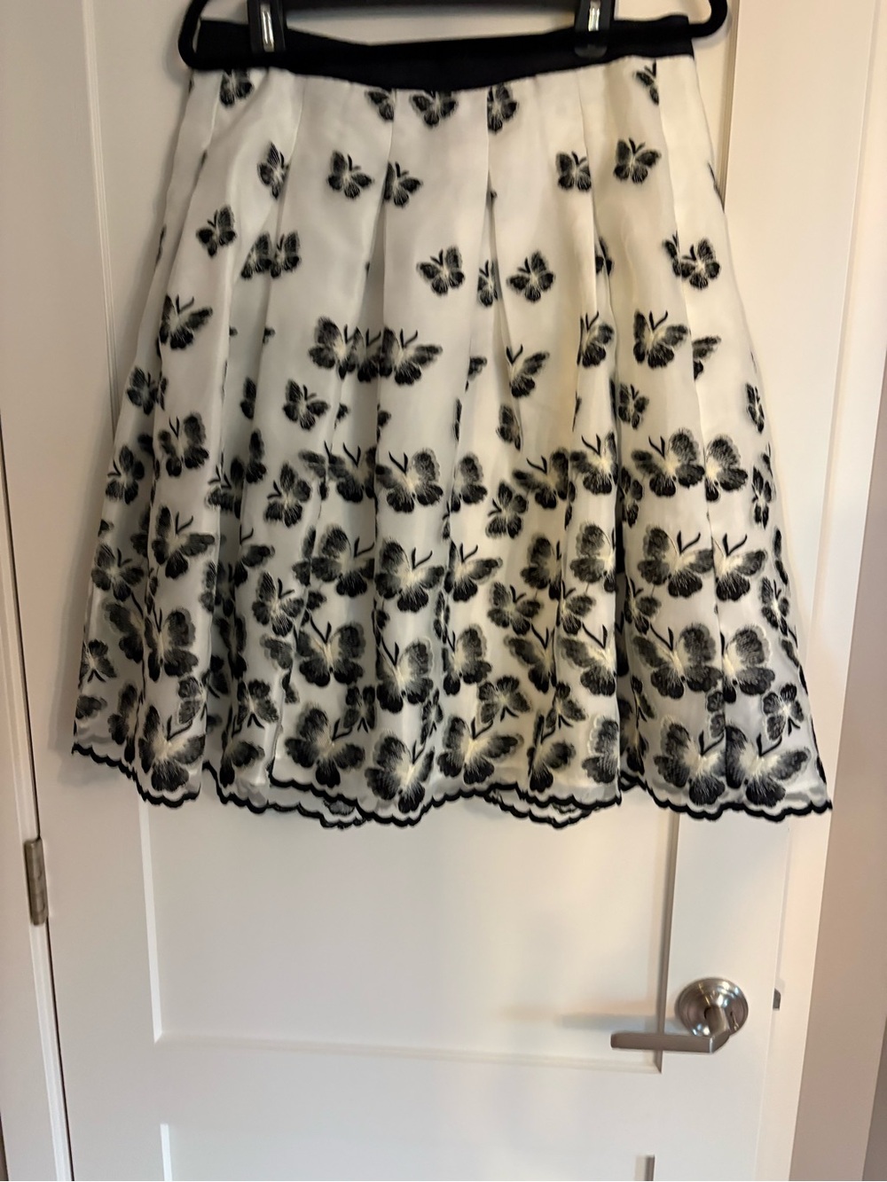 Stunning RSVP by Talbots Butterfly Skirt in White and Black Size 12 NWT
